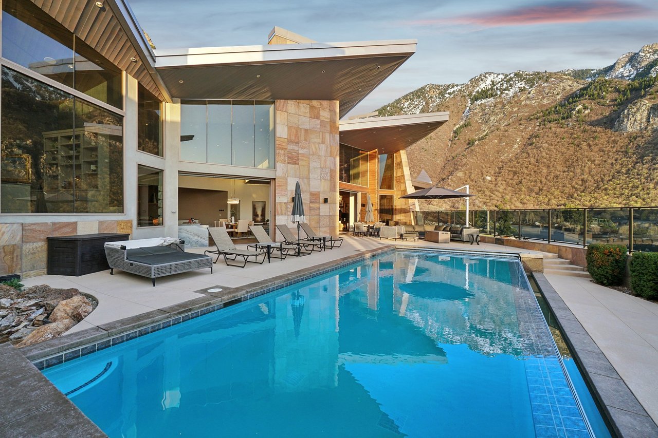 4141 E Canyon Estate Dr