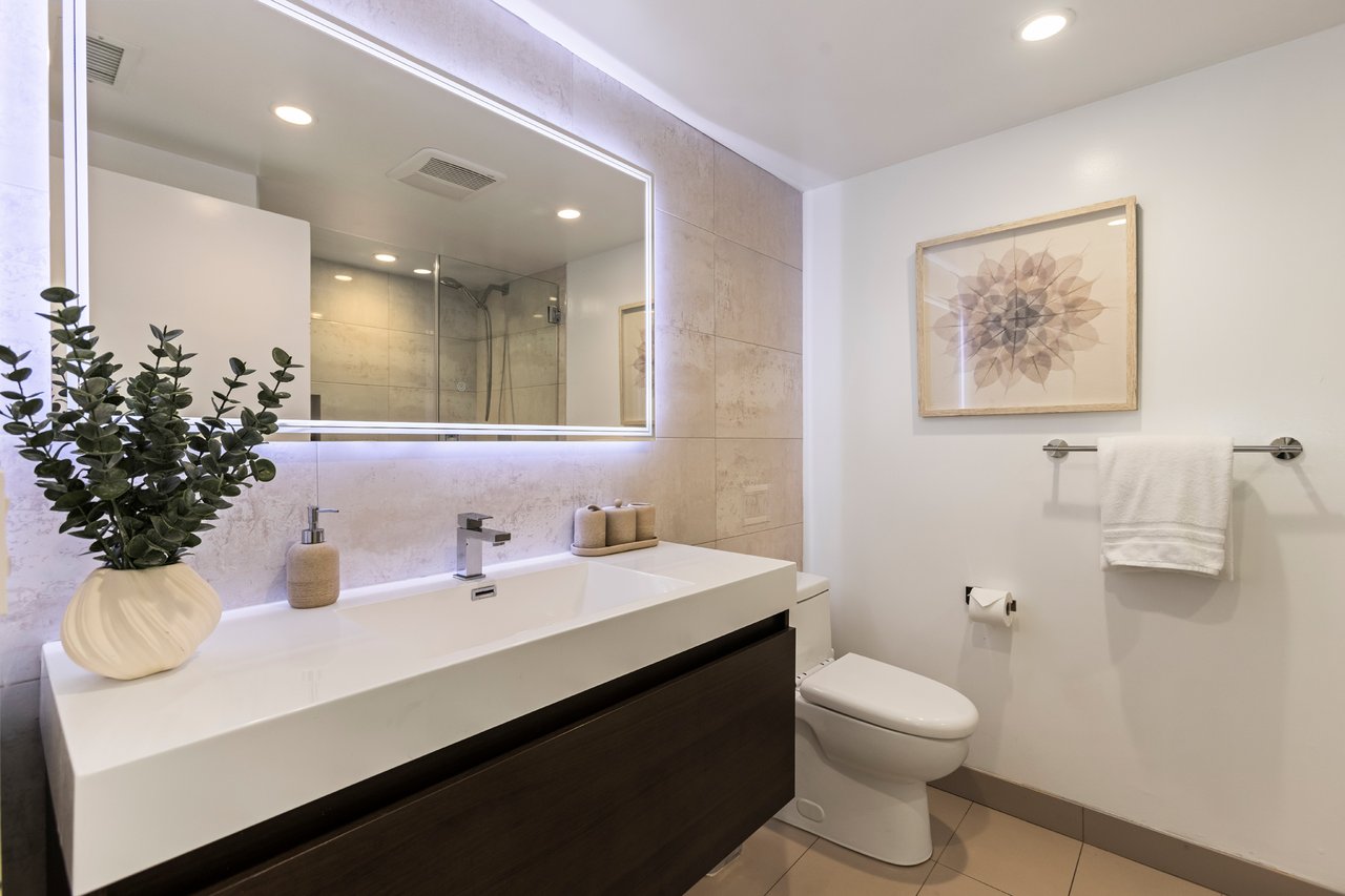 3B/3.5B Designer Home located in Prime Location