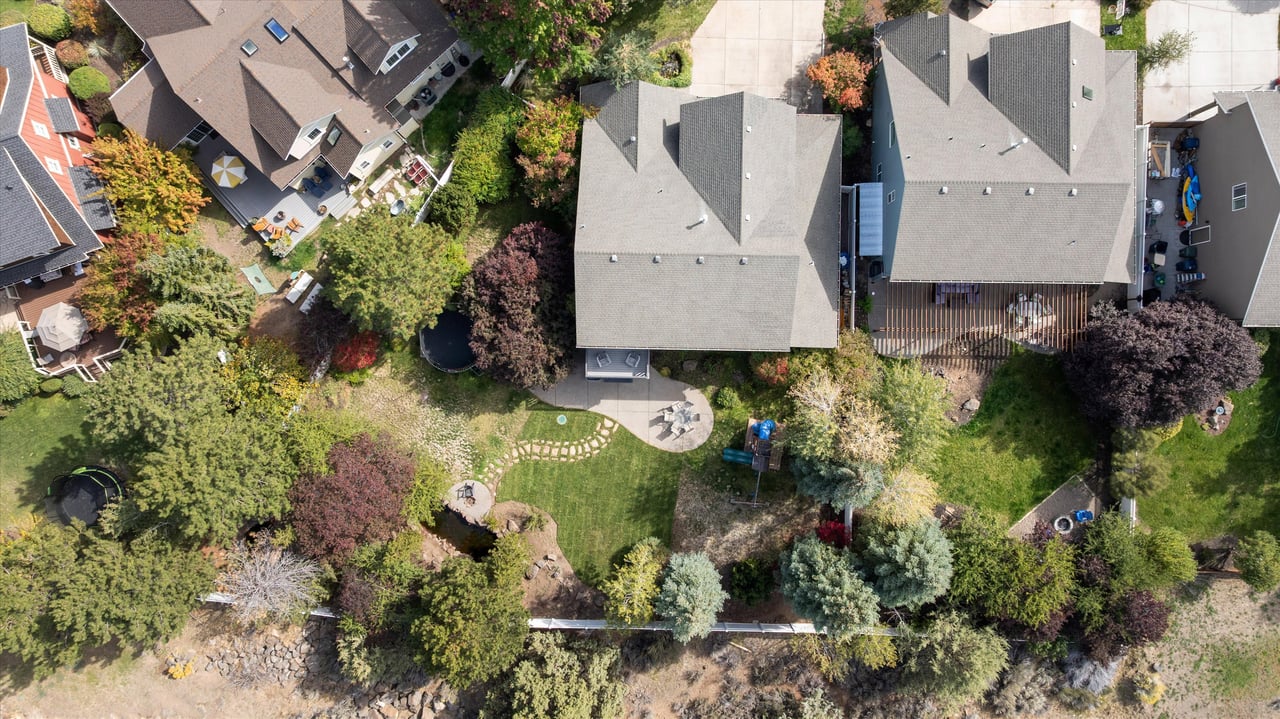 2048 NE Cradle Mountain Way