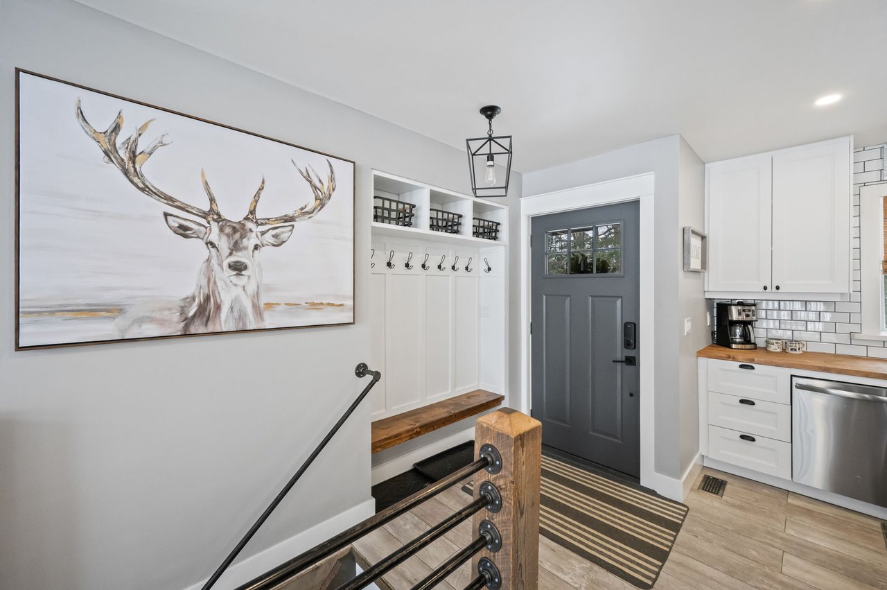 Cash Flow Lakeside Cottage