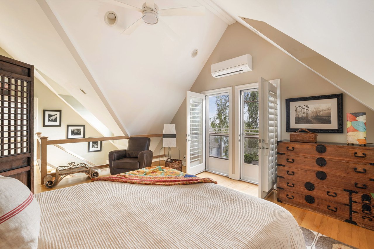 2536 Beverley Ave, Santa Monica 