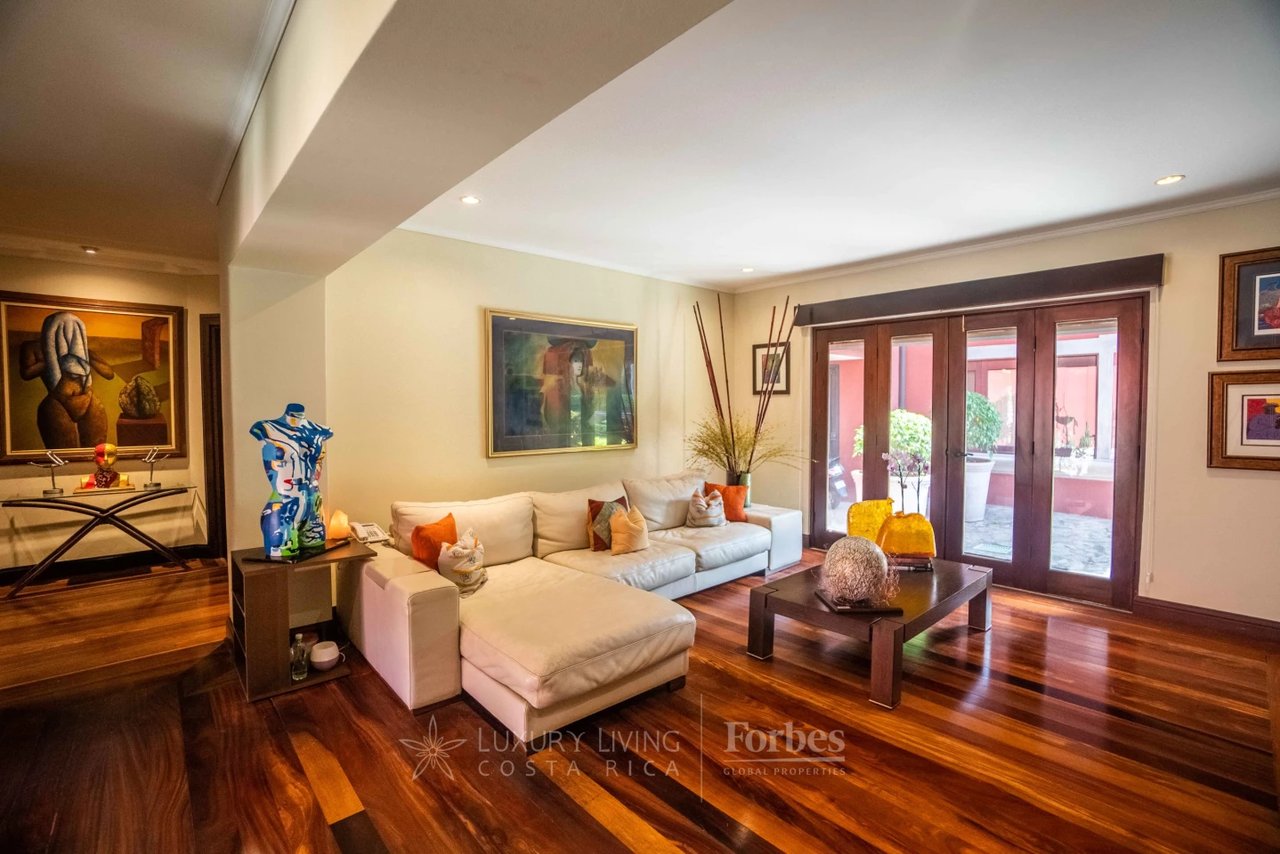 19759 - Architectural Hacienda Style Luxury Villa inTranquil Natural Oasis