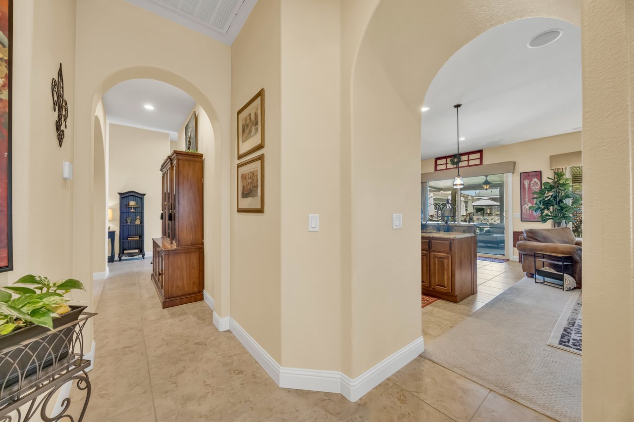 4040 Borderlands Dr