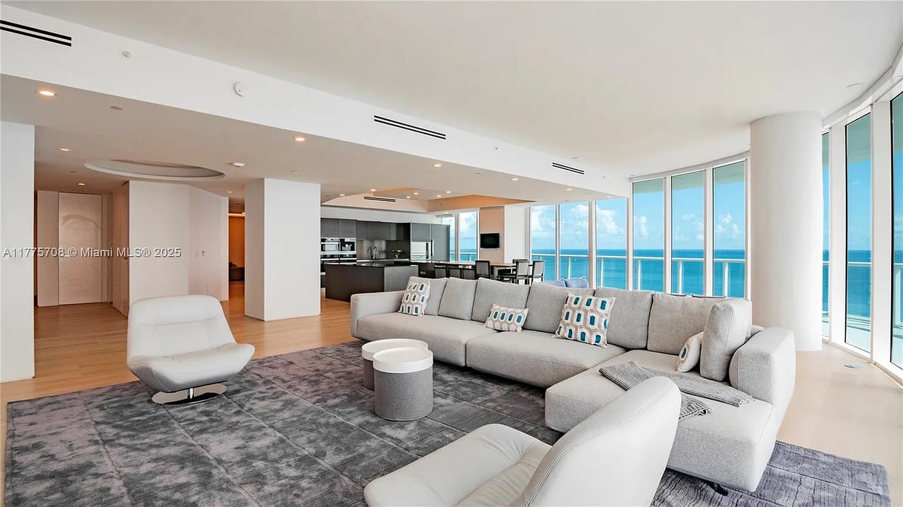 100 S Pointe Dr #1906/07