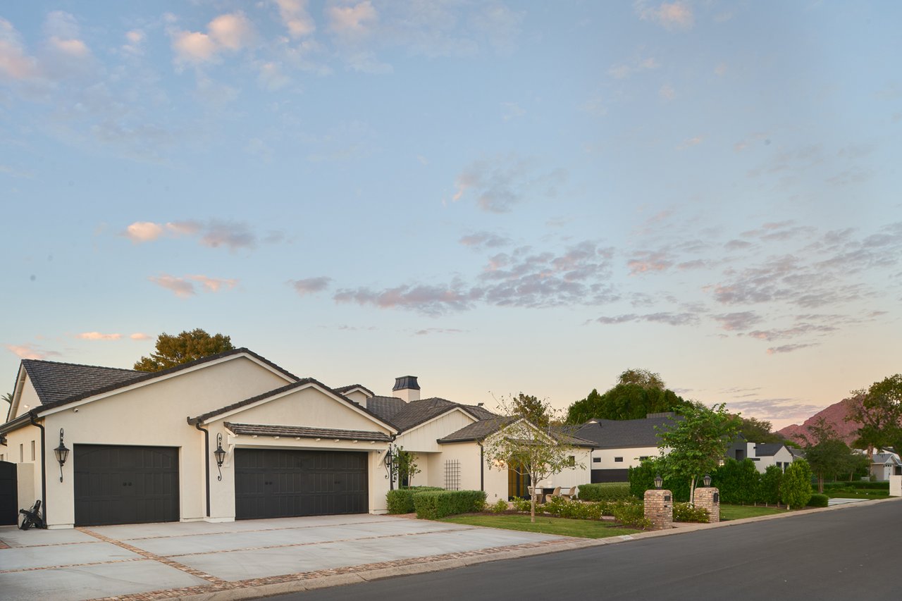 3602 E HIGHLAND Avenue