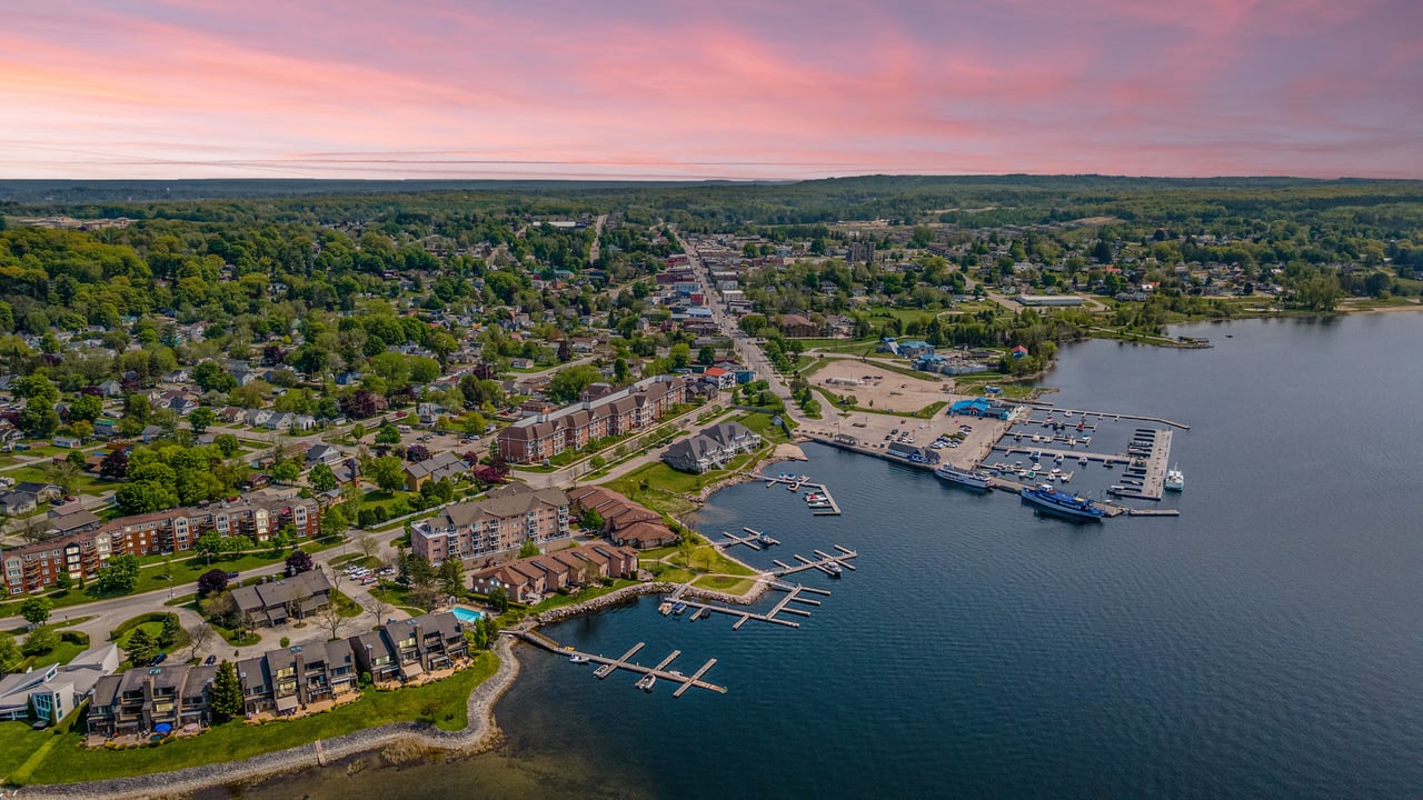 8 Beck Blvd #10, Penetanguishene