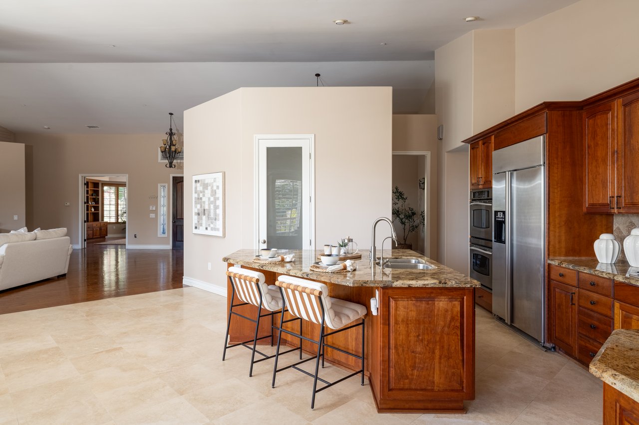 15275 Eastvale Rd