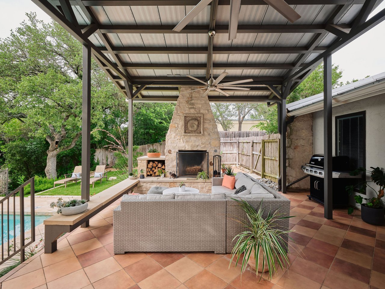 2310 Camino Alto