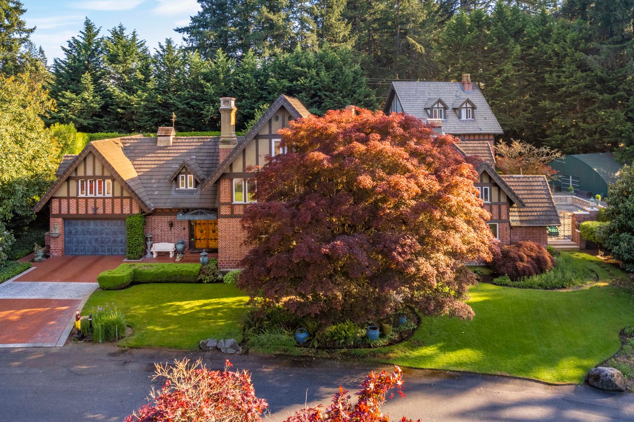 4 Thornewood Lane SW