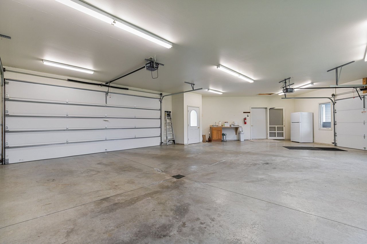 N4725 N Lakeshore Drive
