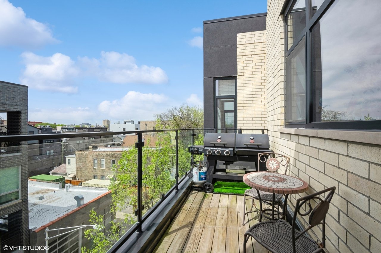  505 N Hermitage Avenue Unit: 4S