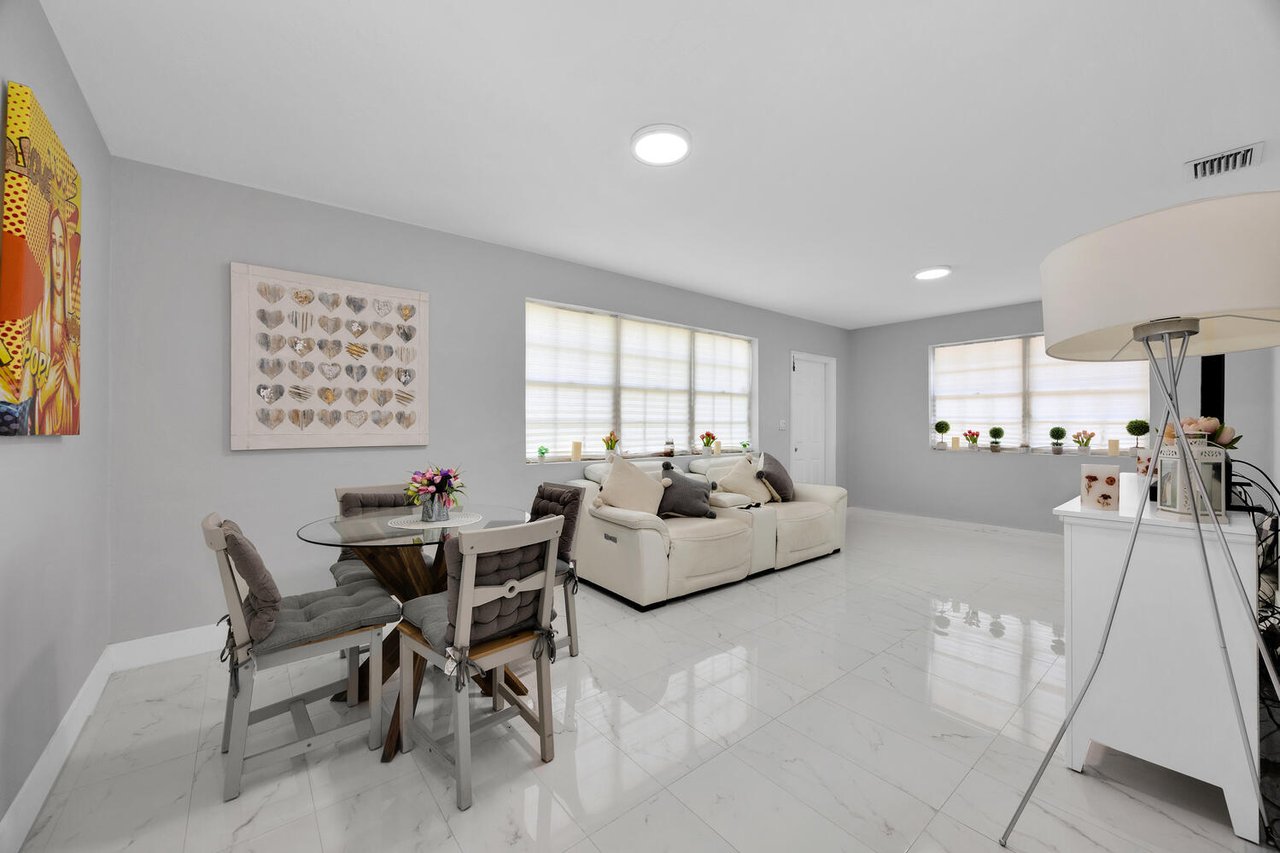 Calling All Investors - Pinecrest Duplex For Sale