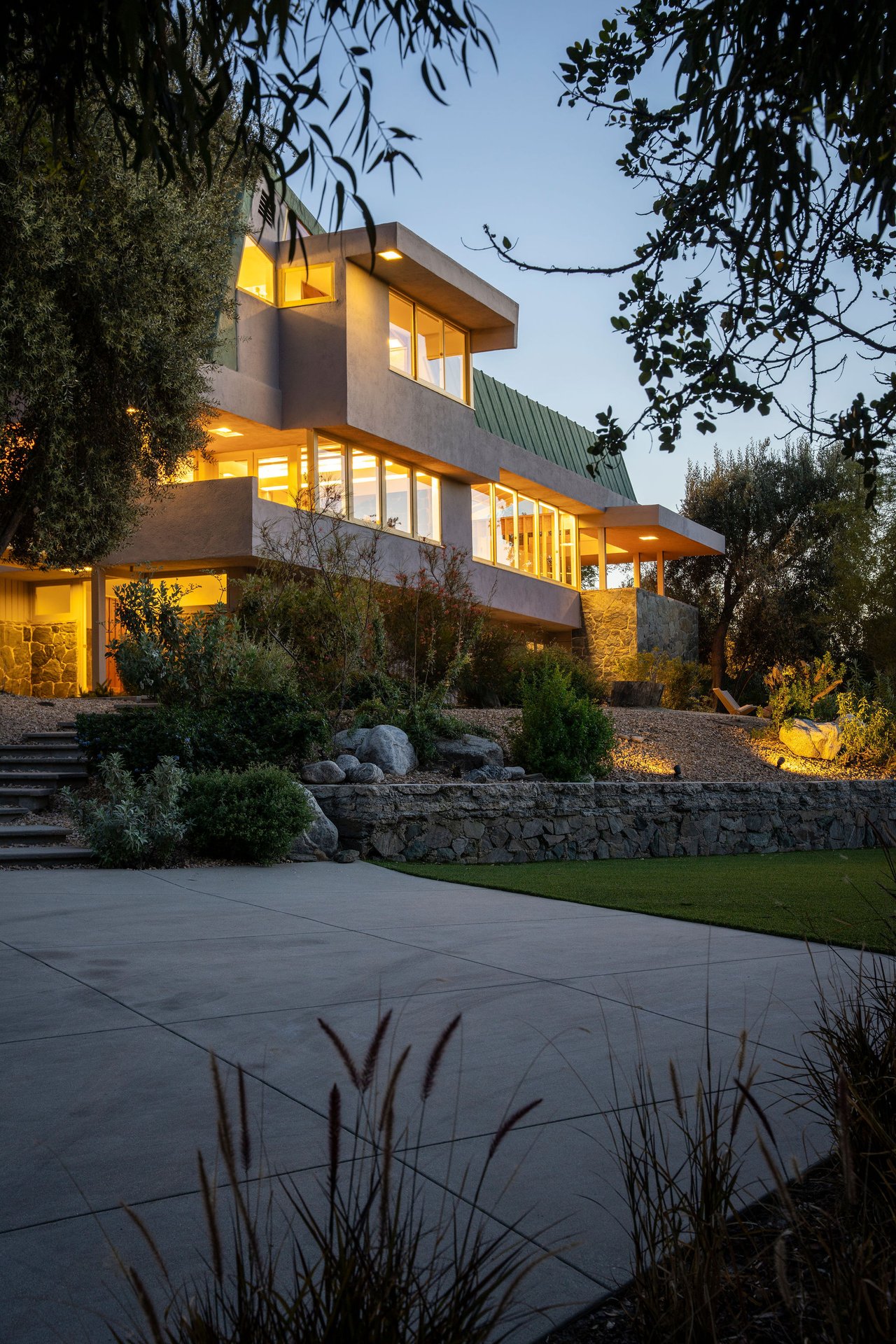 The Van Dekker House, Master architect R. M. Schindler