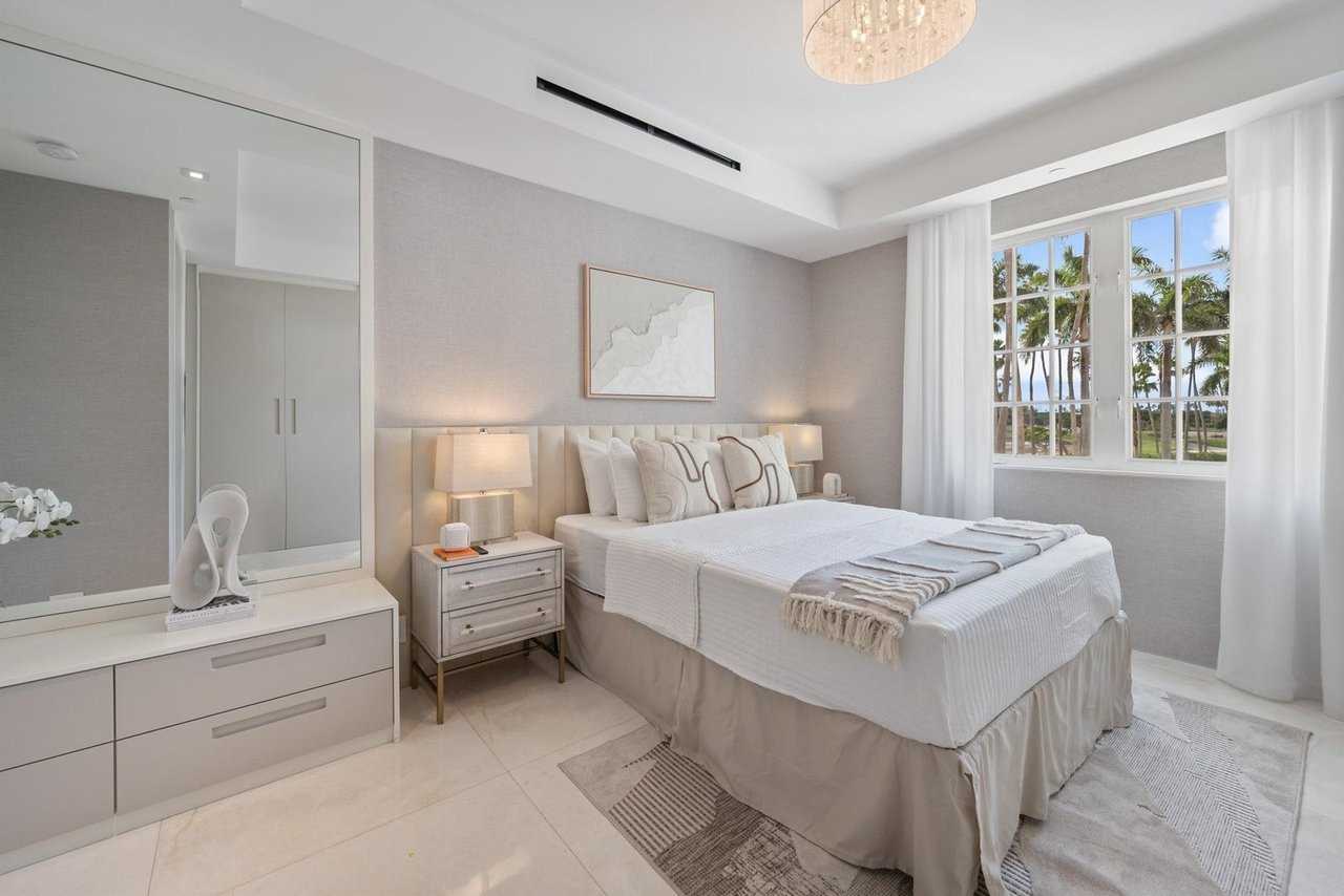 7921 Fisher Island