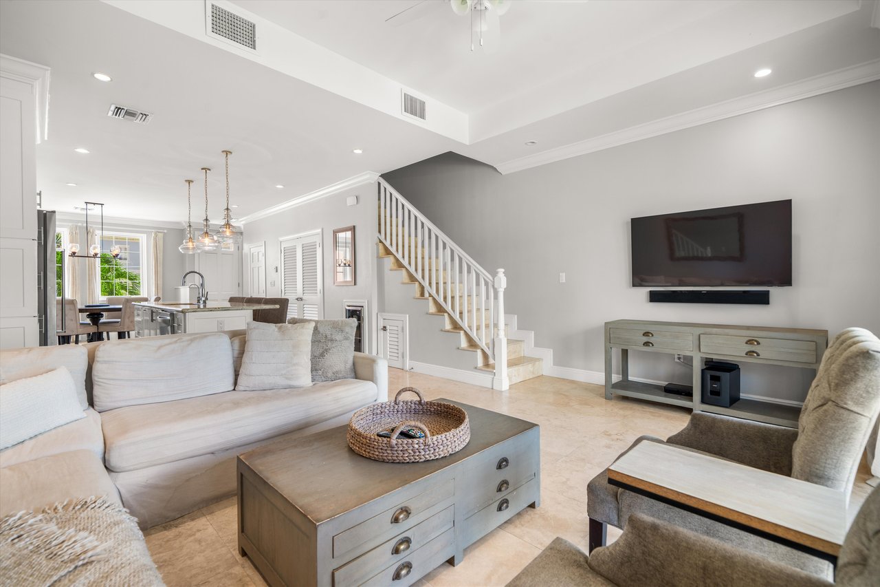 Luxury Oceanview Residence in Palm Cay 