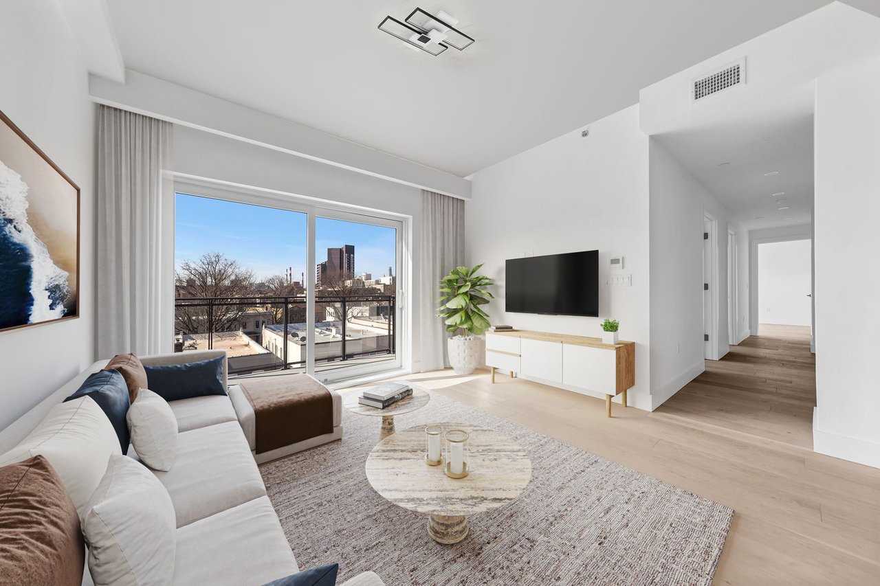 12-16 30th Ave, Unit 202