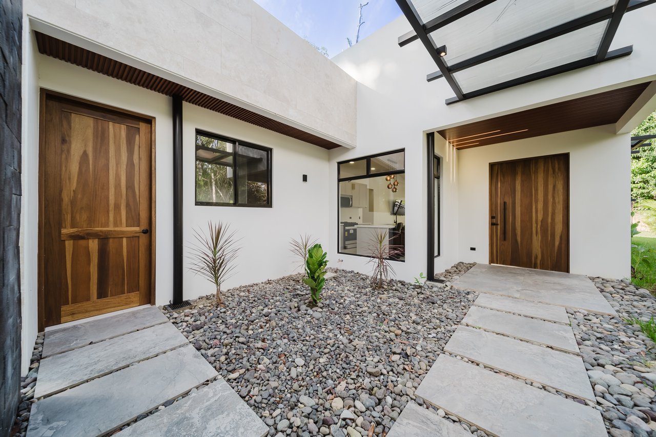 Casa Escondida Contemporary Villa with Guest Suite