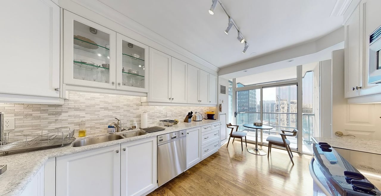 10 Delisle Avenue Suite 906