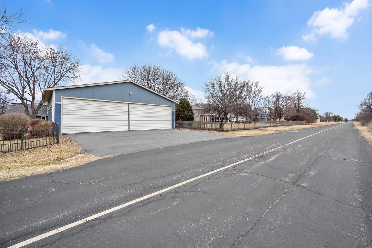 9S321 Chandelle Dr Naperville IL Home for Sale – Aero Estates Aviation Property | Joe Soto