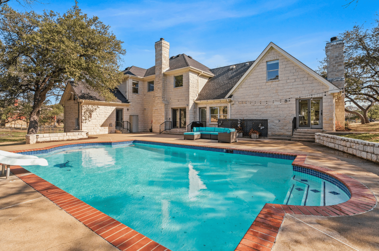 325 Sunset Ter - Cedar Park