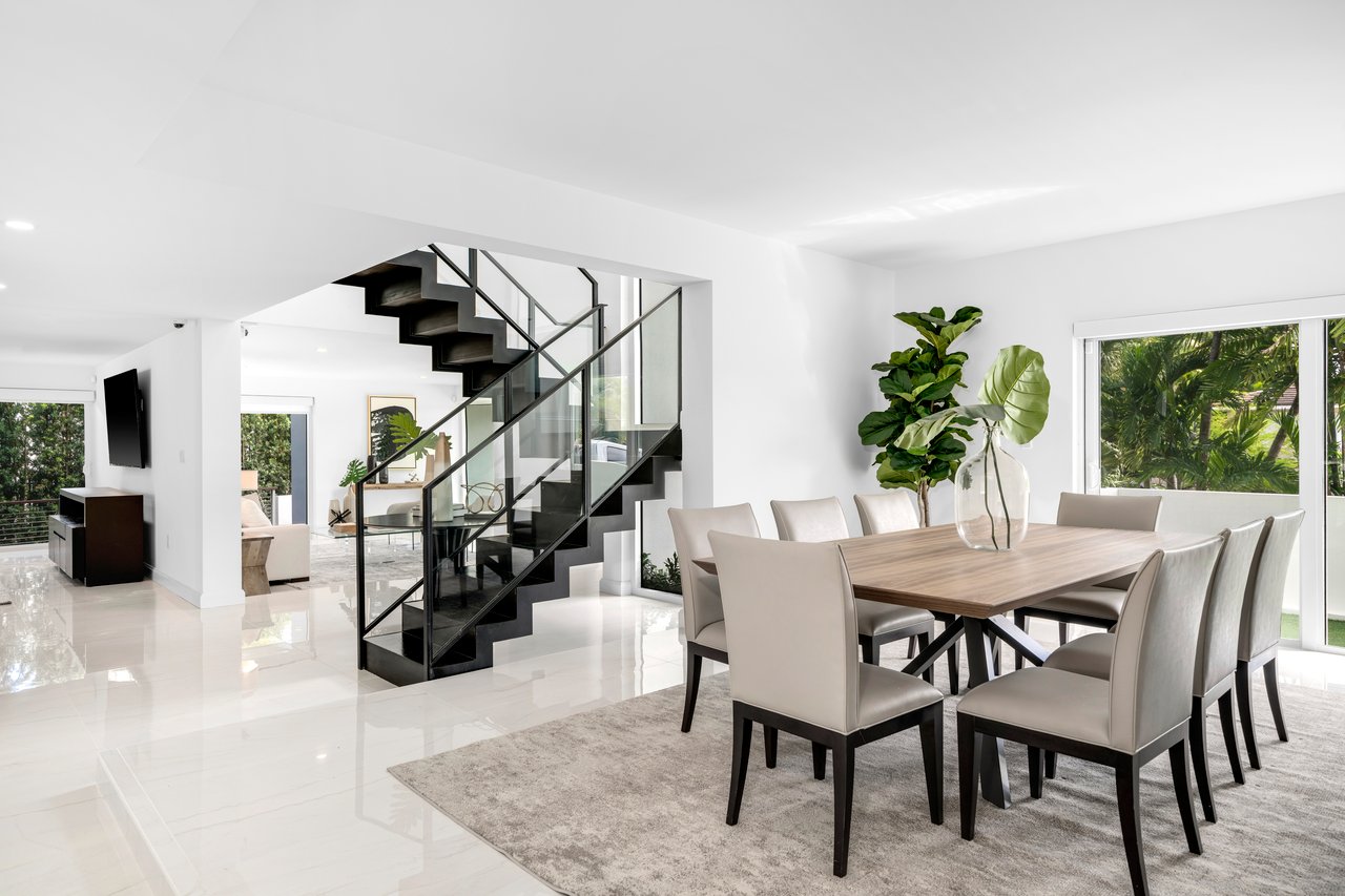 6832 Sunrise Court