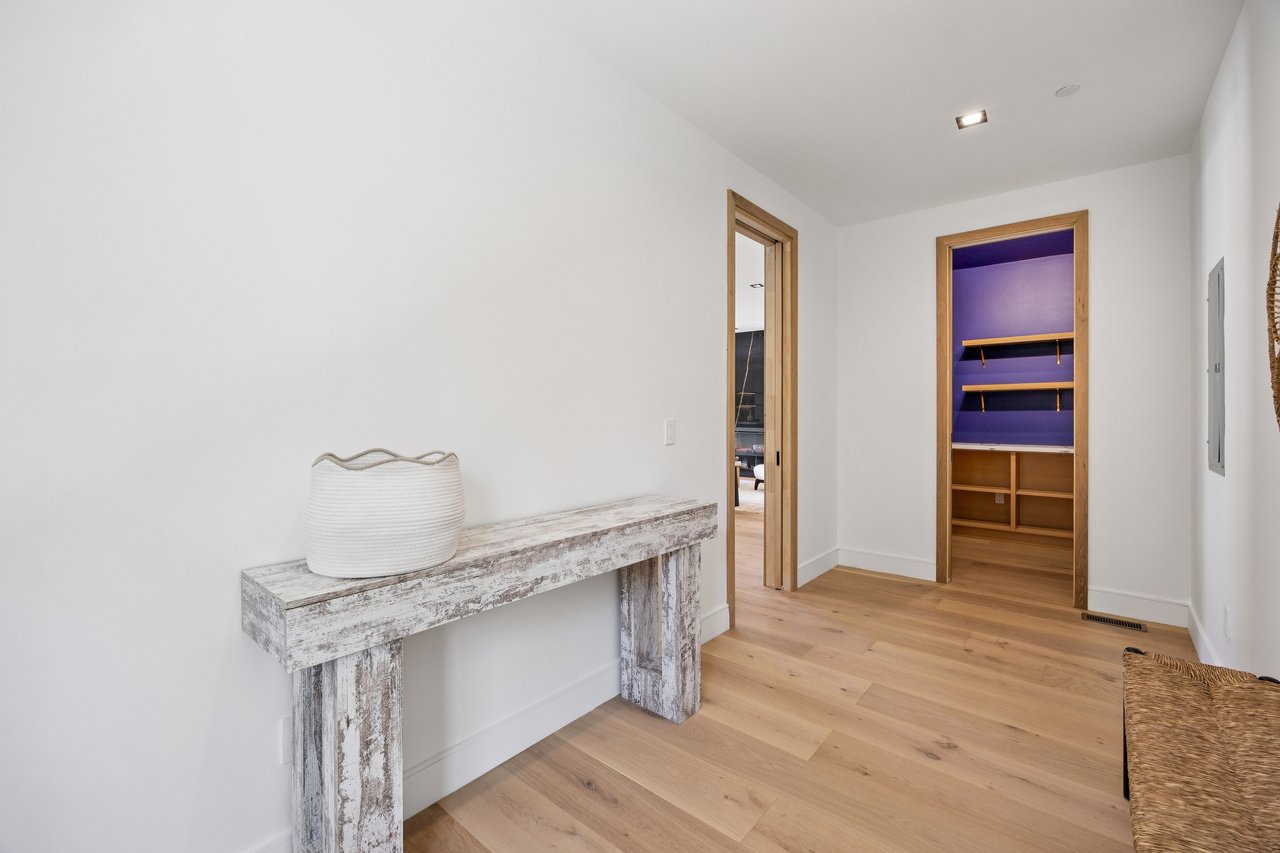 10 Channing Rd, Burlingame