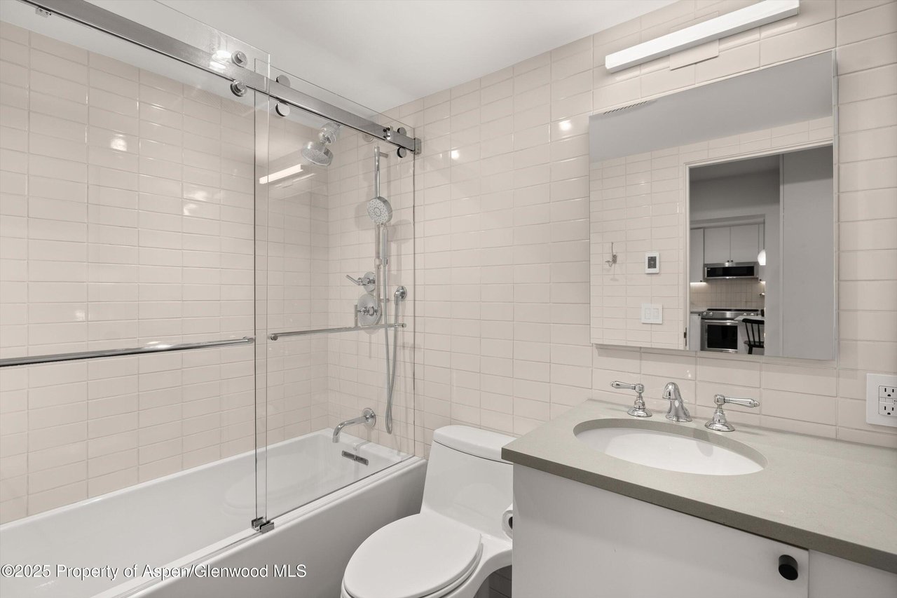 416 Vine Street, 416