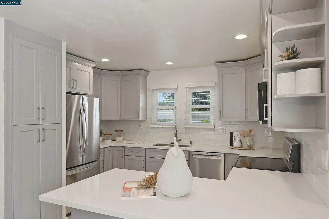 55 Mozden Ln