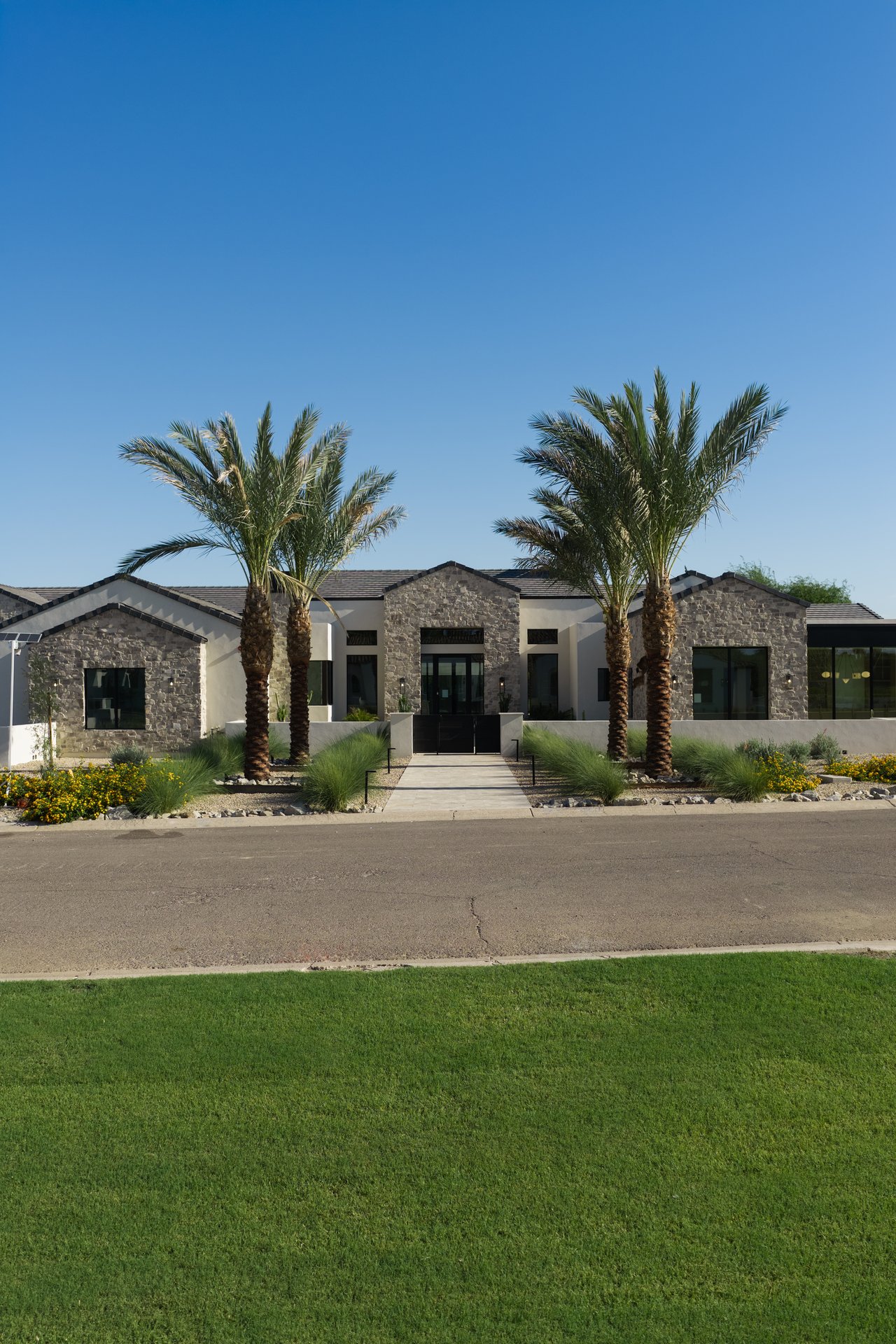 7301 N MOCKINGBIRD LN