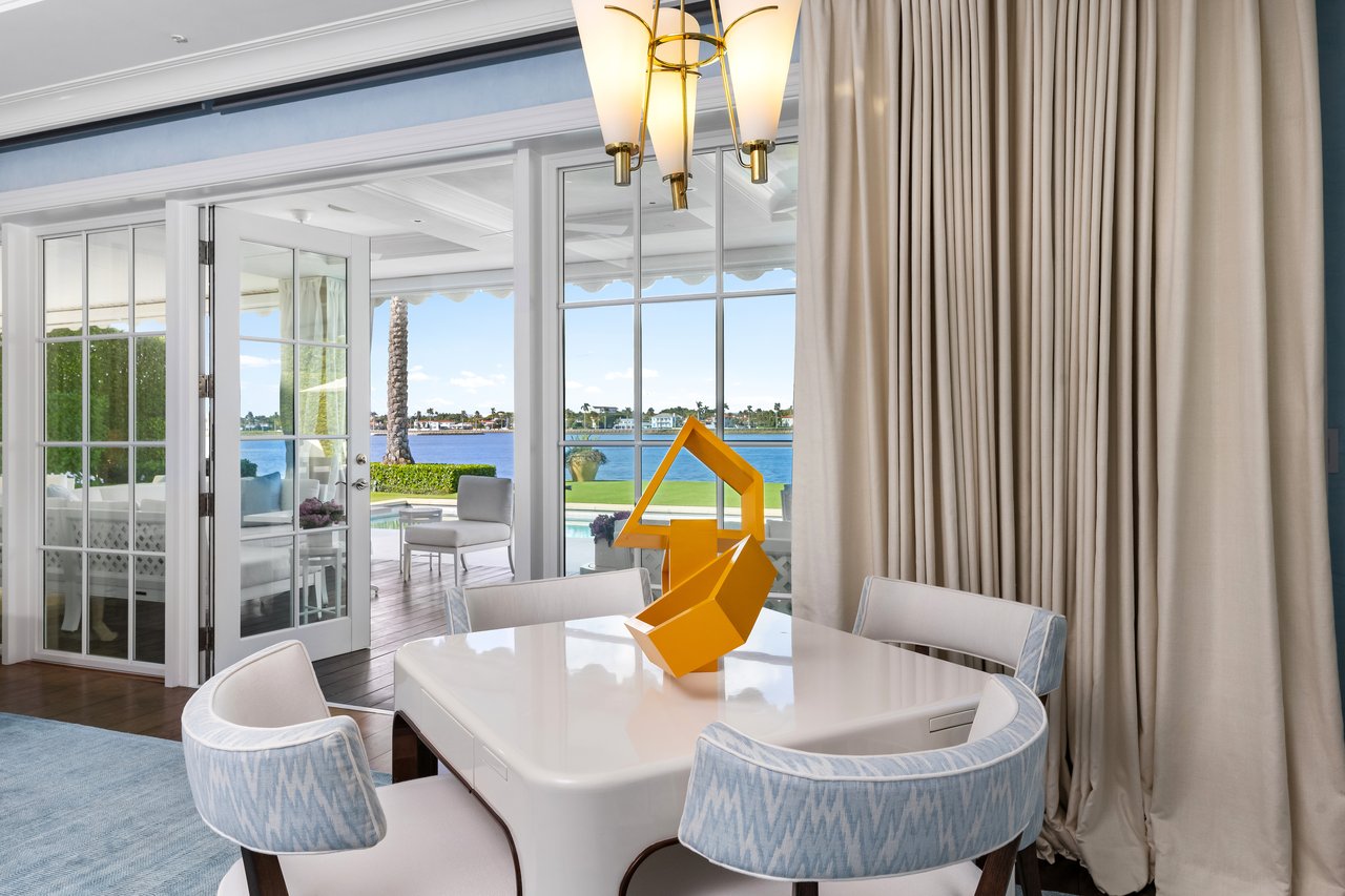 Georgian Waterfront Mansion on Everglades Island