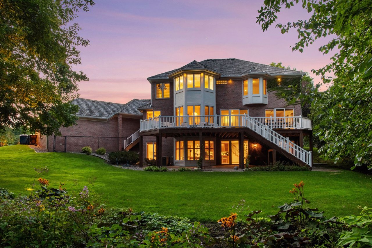 2487 Crowne Hill Road, Minnetonka