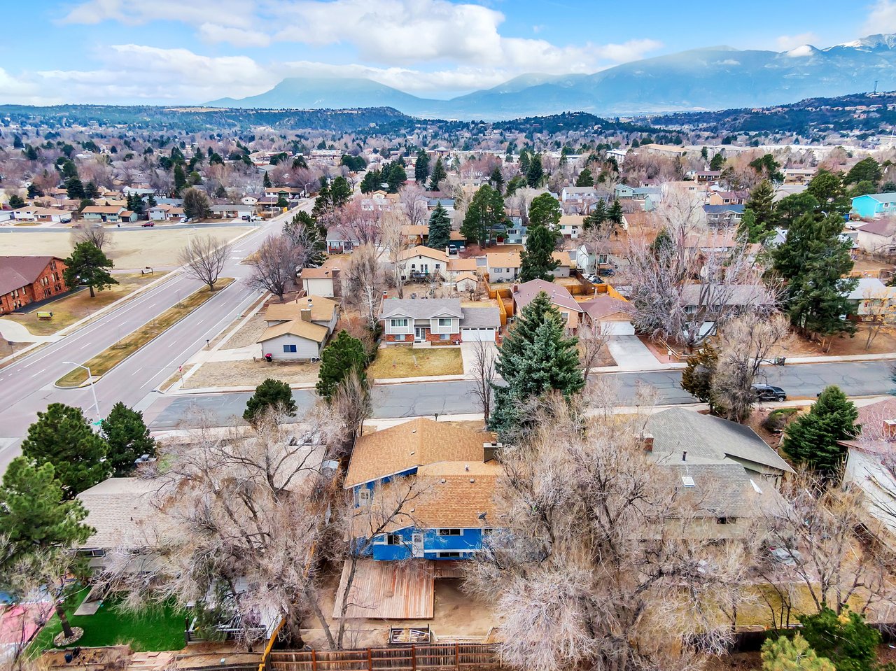 5109 Mira Loma Circle