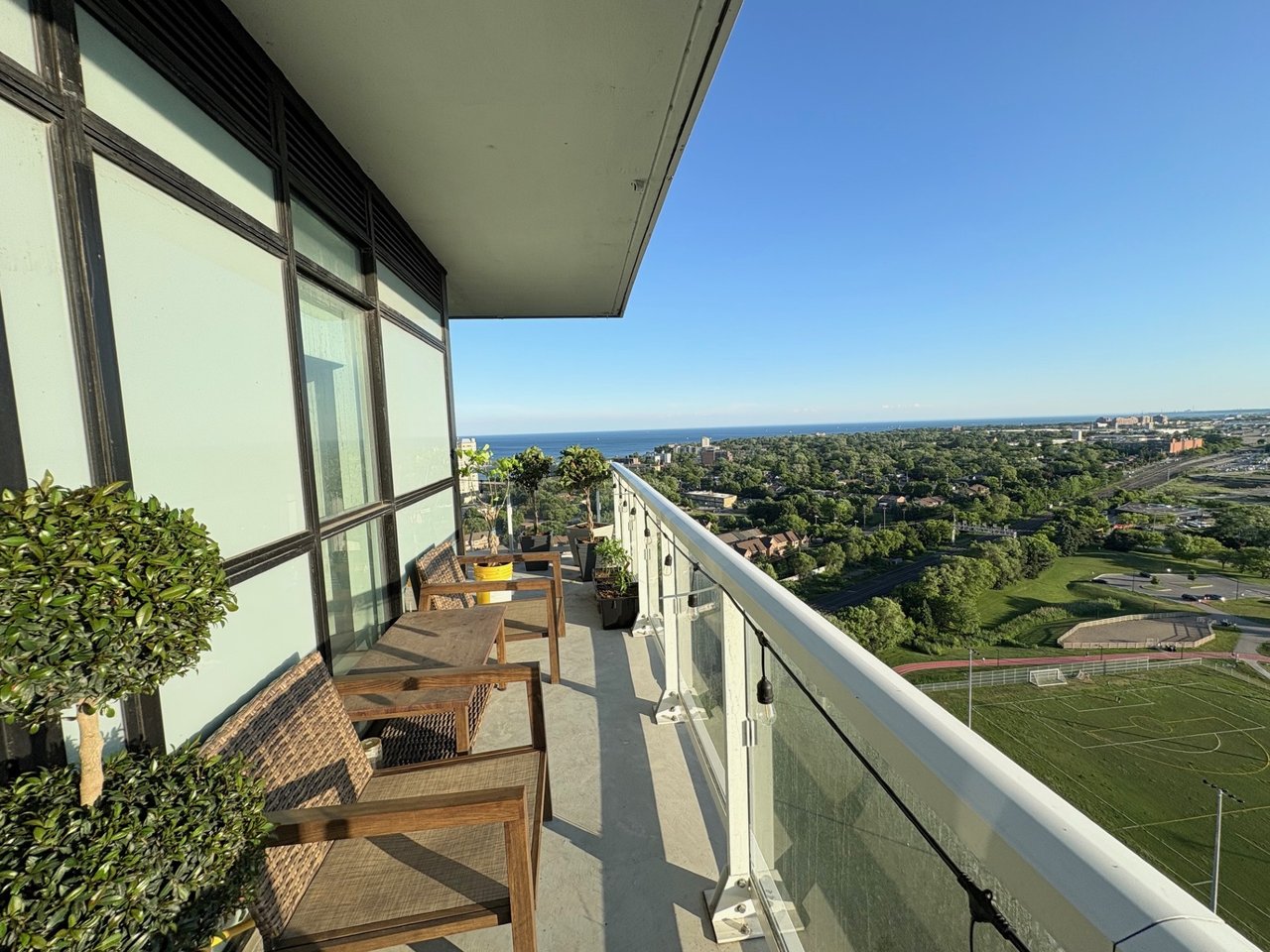 251 Manitoba Street, Toronto Unit: 2208