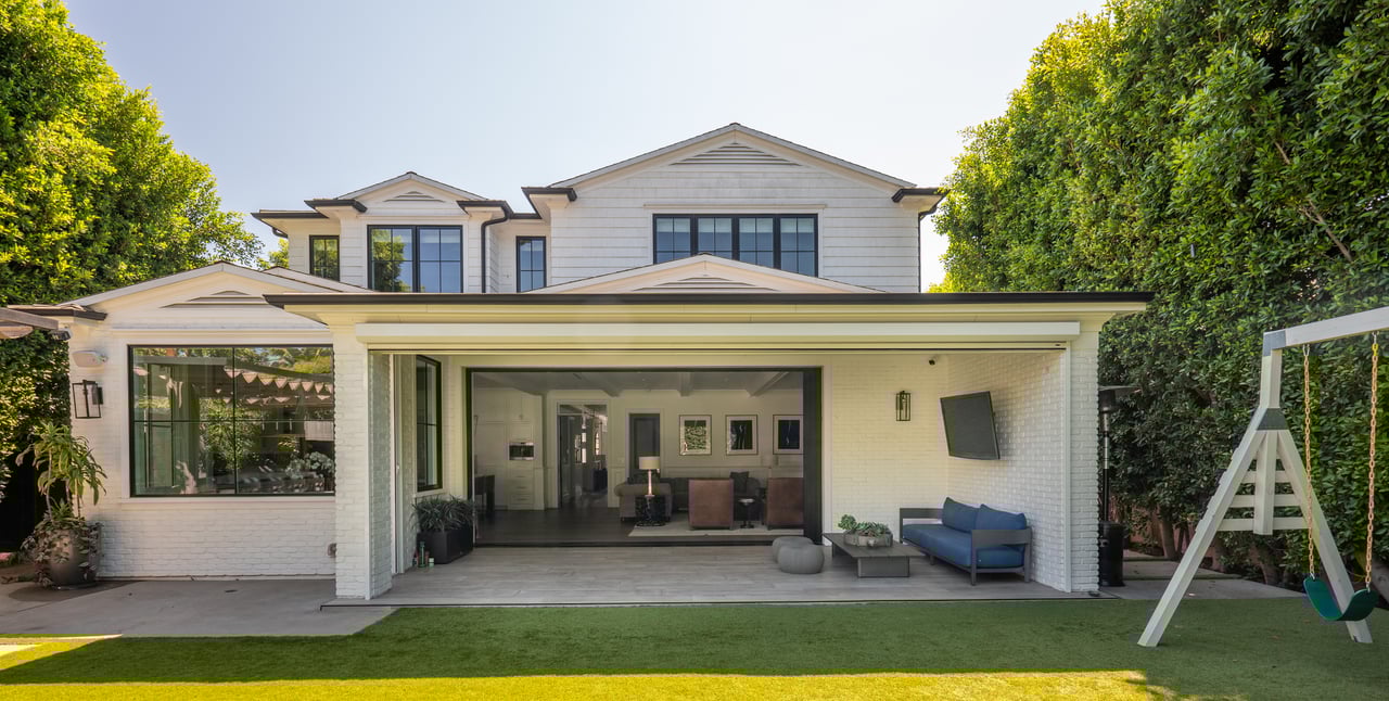 10439 Valley Spring Ln, Toluca Lake