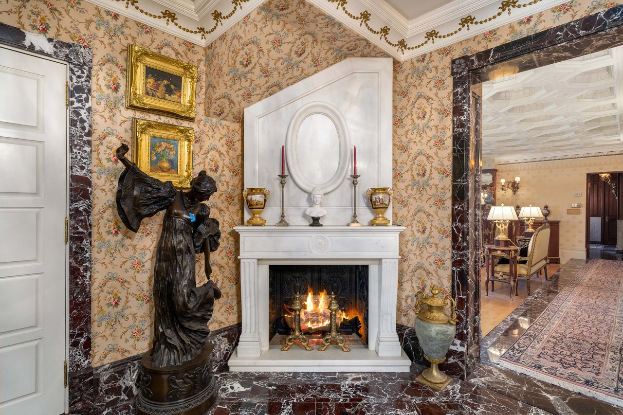 4 Thornewood Lane SW