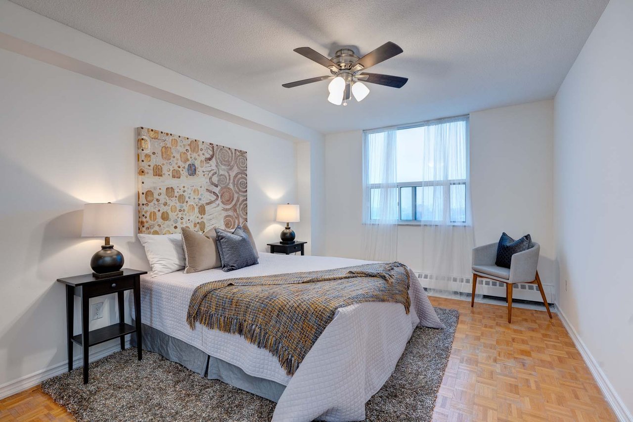 101 Prudential Dr, #1605