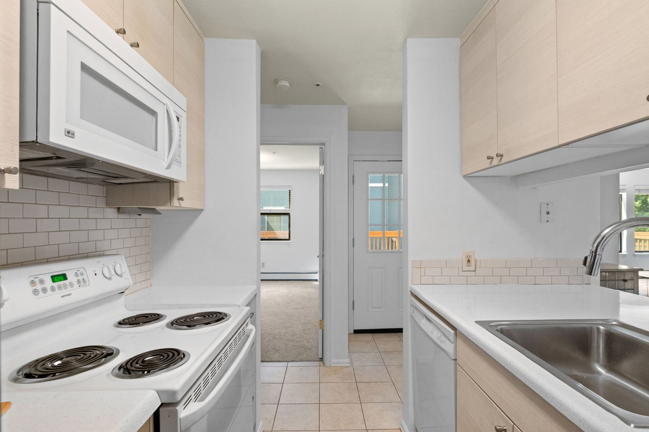 3025 Broadway Street Unit: 2