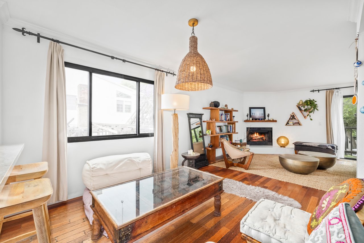 2412 Ocean Ave Unit: 4