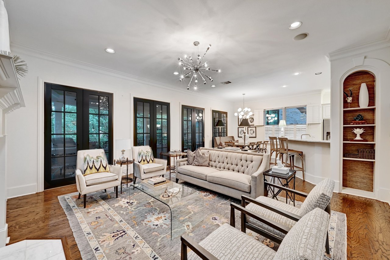 2100 Rue De St. Germaine