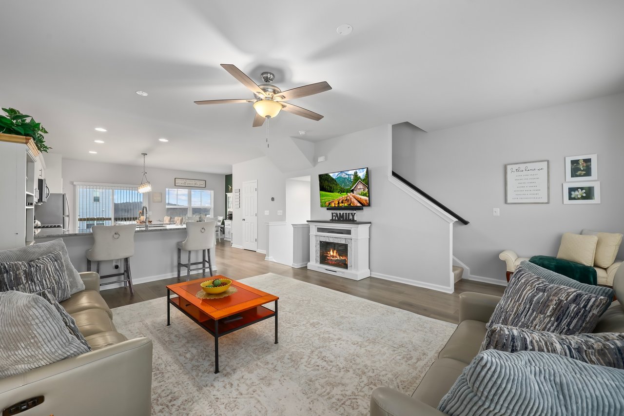 492 Parkland Dr