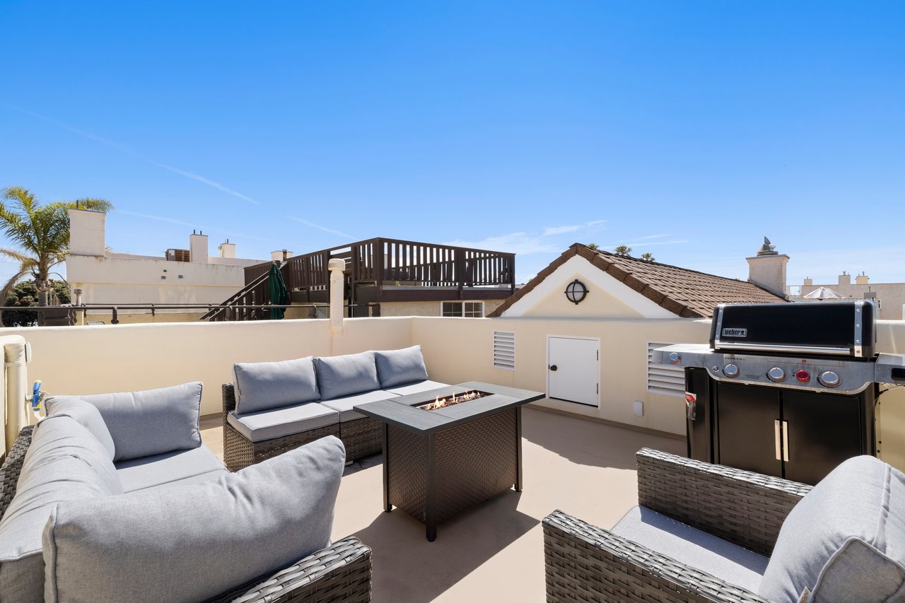 109 Los Robles St