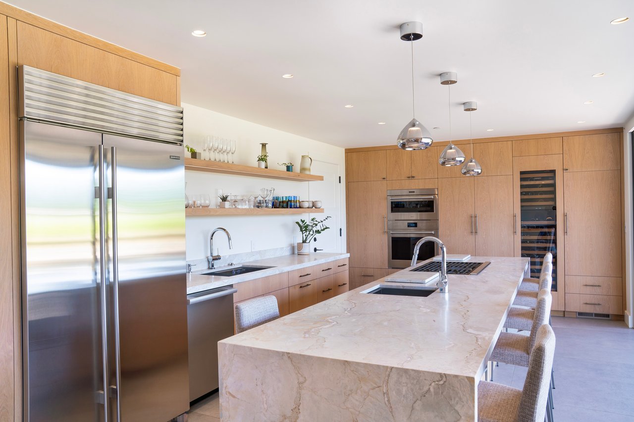 Contemporary Grove