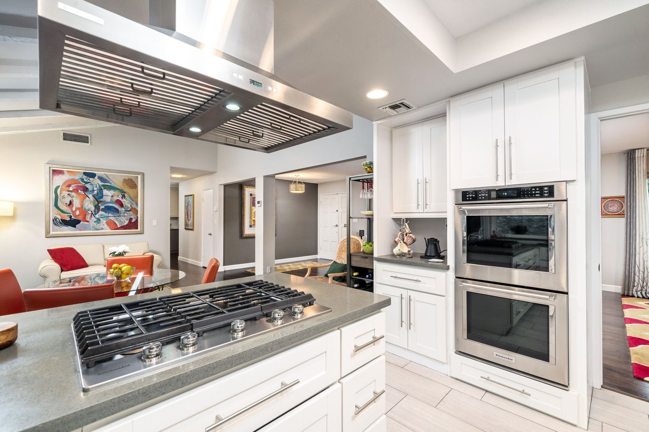 2128 N Villa Maria Road