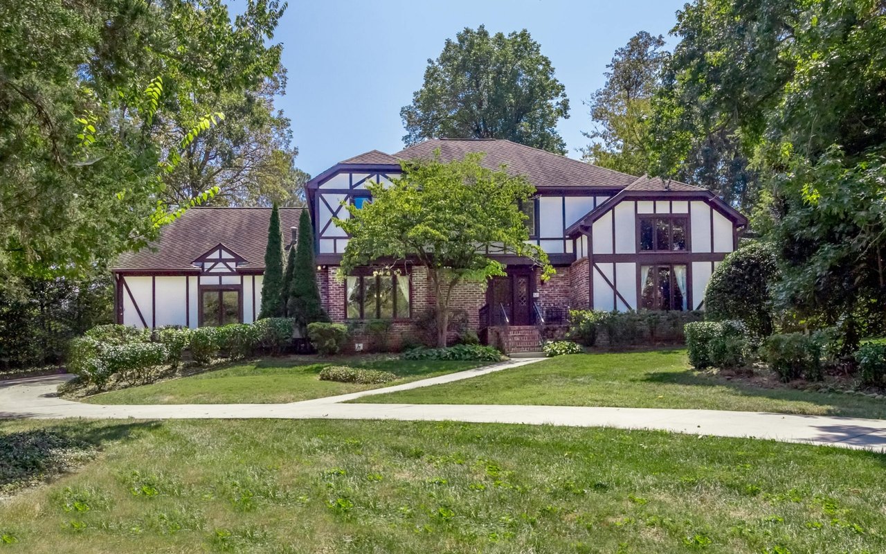 Wallace Luxury Spotlight | 521 Augusta National Way Knoxville, TN 37922