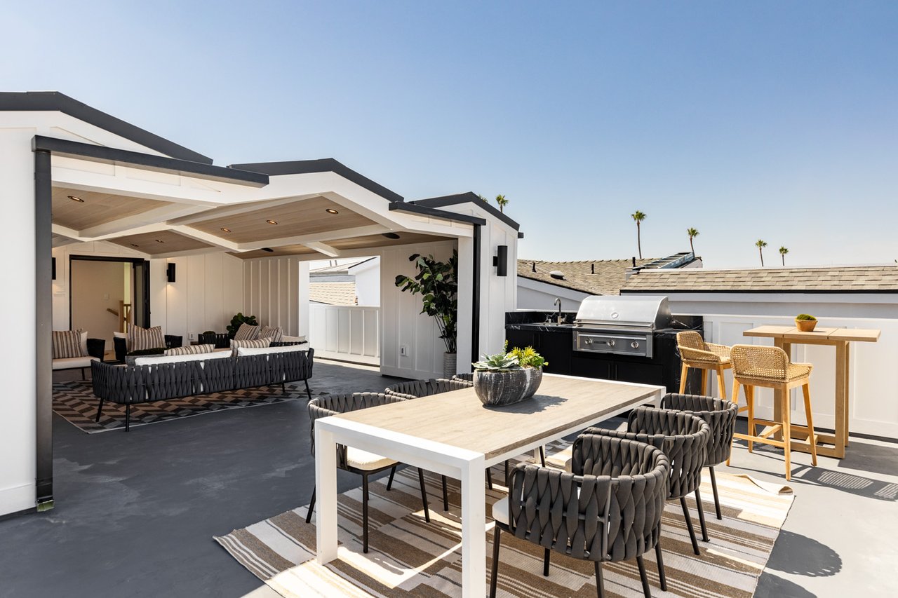 2322 Pacific Drive