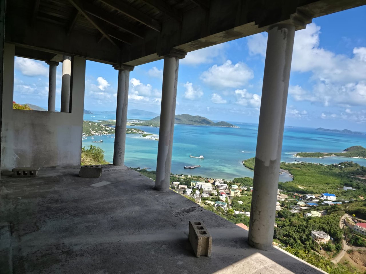 1116 Brady Ghut Unfinished Fixer Upper