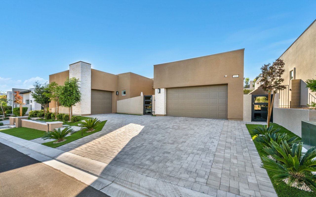 819 Bolide Street