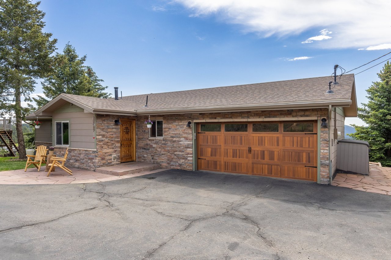 Just Listed: Serene Indian Hills Home with Panoramic Views + Stunning Wildlife