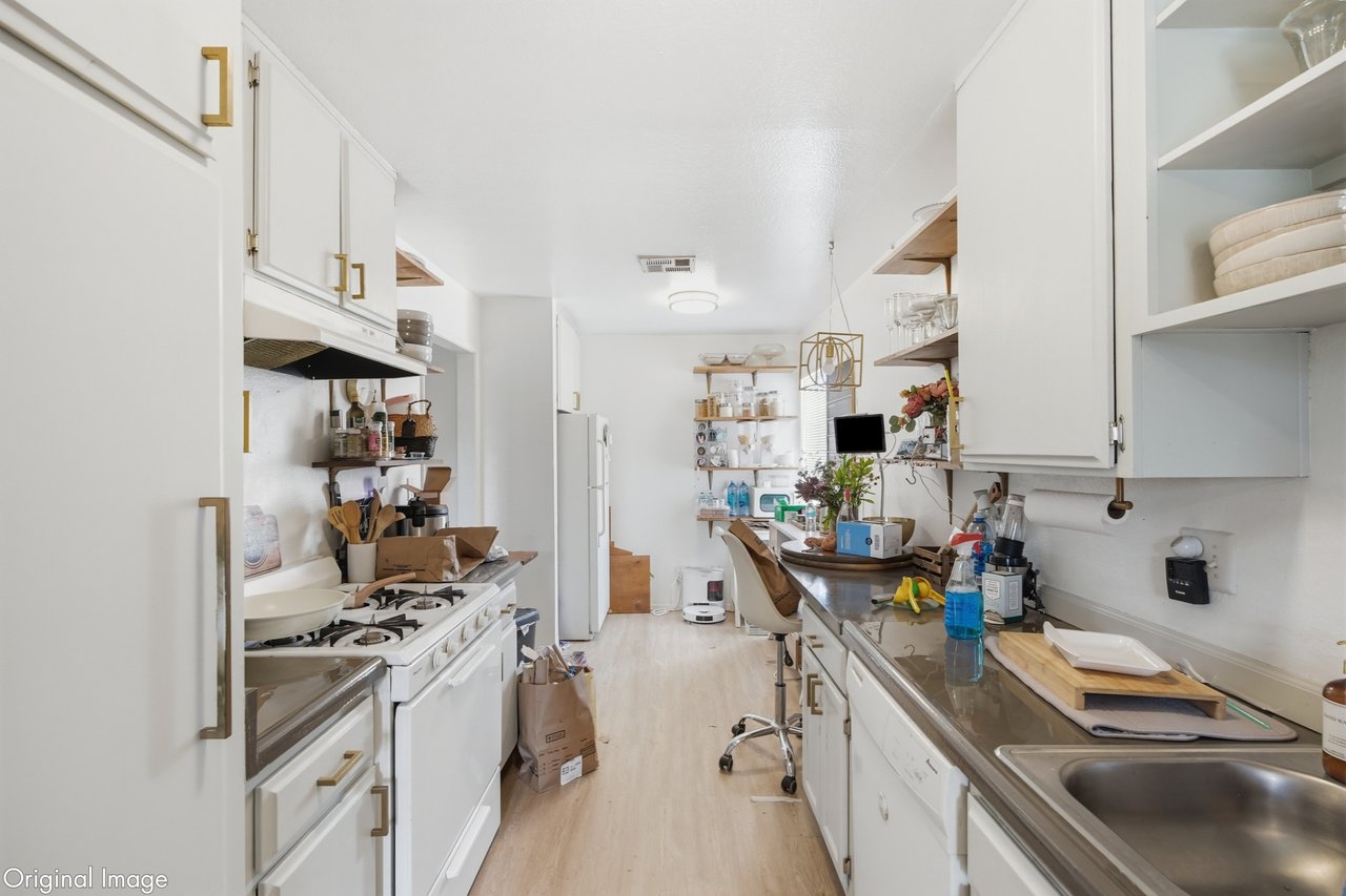 12940 Riverside Dr #201, Sherman Oaks