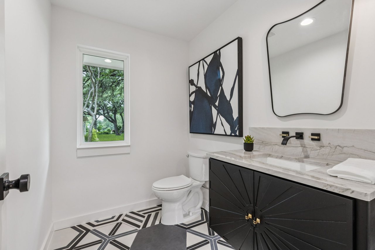 Available now  | 4216 Rickover 